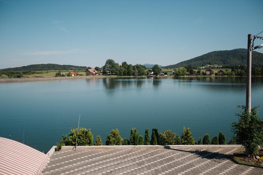 Apartments Mise Ogulin Bagian luar foto