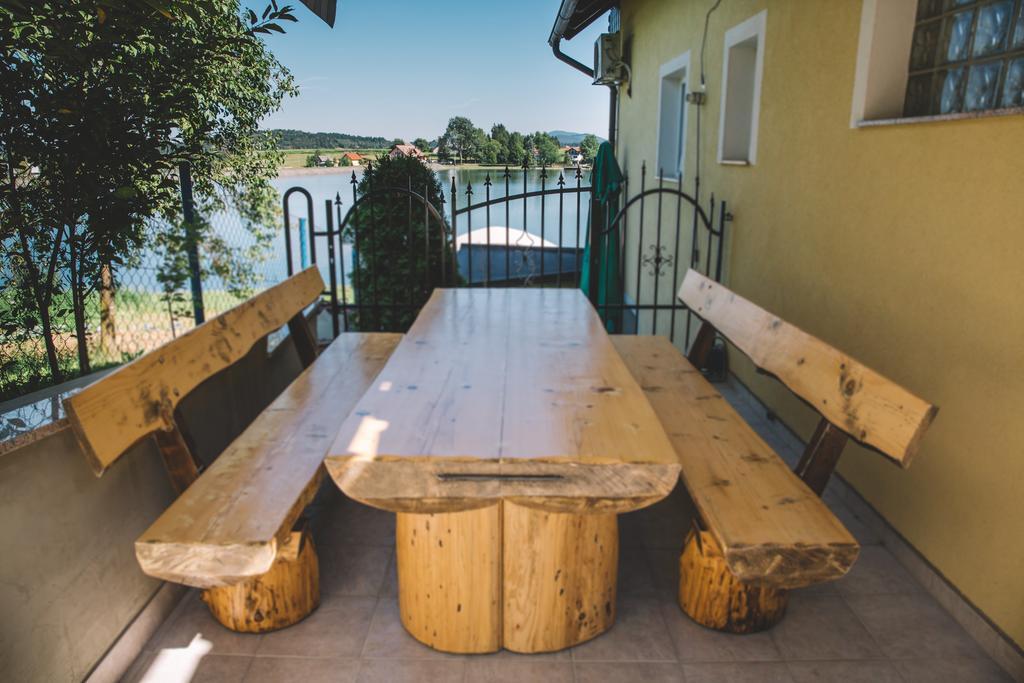 Apartments Mise Ogulin Bagian luar foto