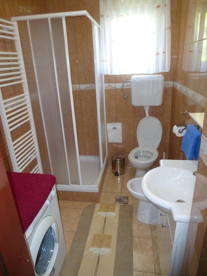 Apartments Mise Ogulin Bagian luar foto
