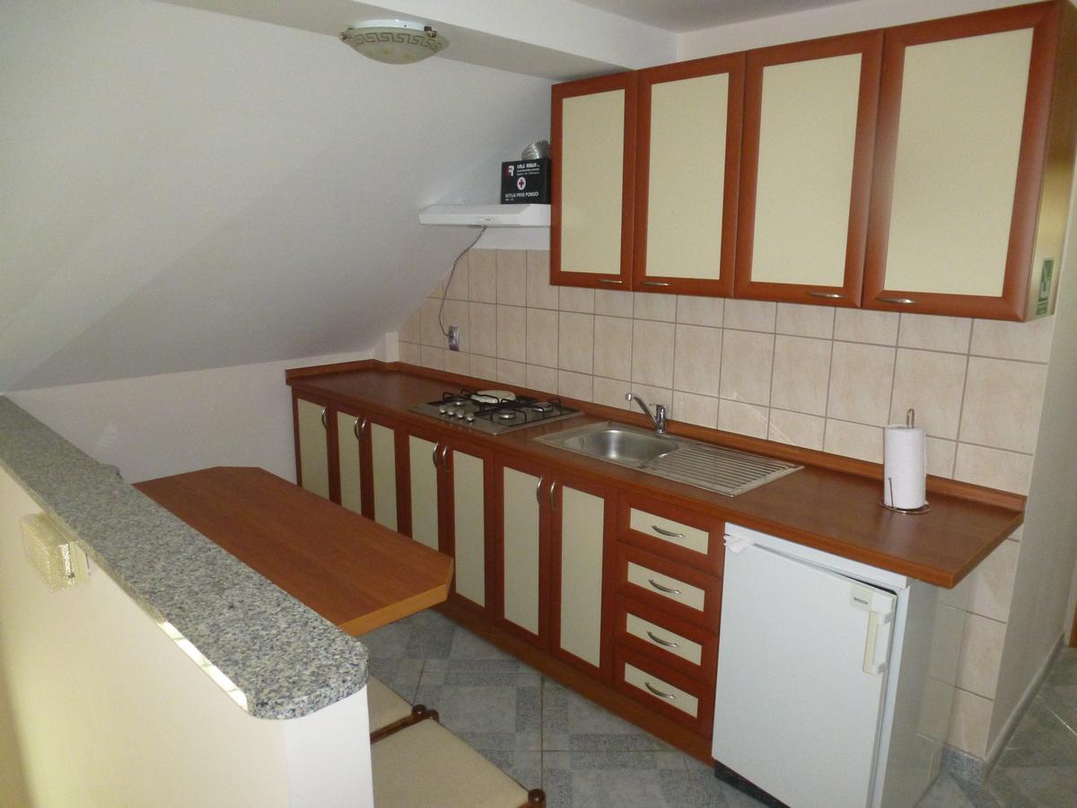Apartments Mise Ogulin Bagian luar foto